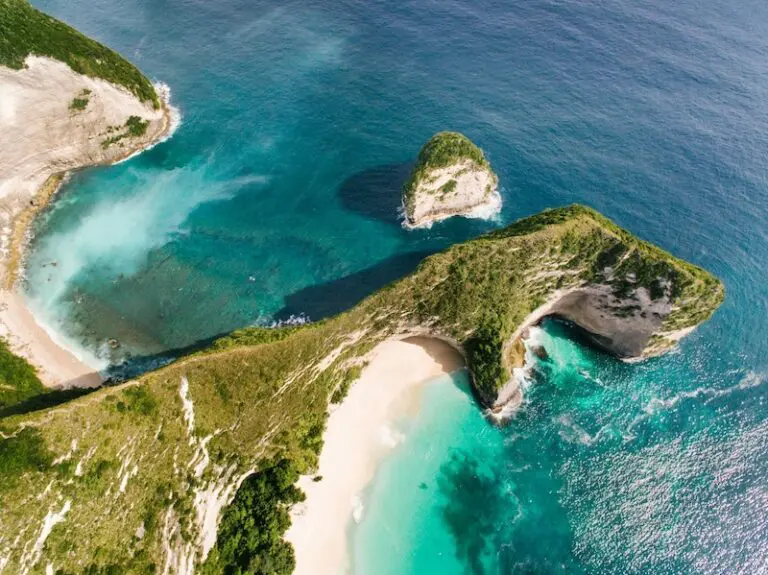 Groepsreis Bali - Beste reistijd Bali - Beste periode Bali - Doorreis Bali - Nusa Penida - Kelingking Beach - Natuur in Bali - Vakantie in Bali - Beste reistijd Bali - Klimaat Bali