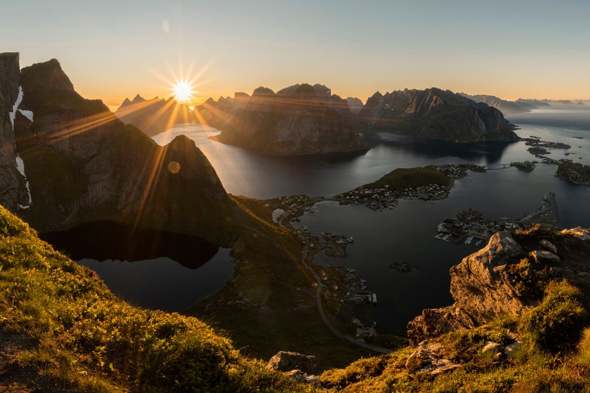 lofoten midnight sun